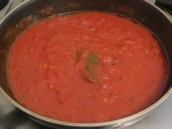 Rezept: Pizza: Türkische Fladenbrotpizza Bild Nr. 4 Pizza: Türkische Fladenbrotpizza - Rezept - Bild Nr. 4