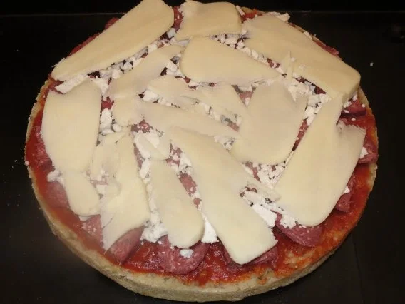 Rezept: Pizza: Türkische Fladenbrotpizza Bild Nr. 8 Pizza: Türkische Fladenbrotpizza - Rezept - Bild Nr. 8