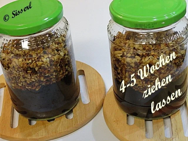 Rezept: Sisserl’s ~ * Haselnusslikör * Bild Nr. 6 Sisserl’s ~ * Haselnusslikör * - Rezept - Bild Nr. 6