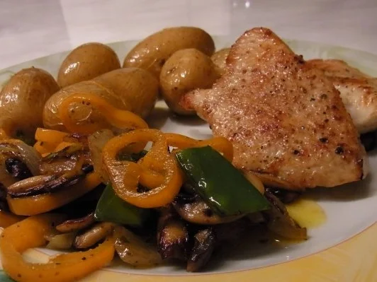 Rezept: Putenmedaillons mit Rosmarin Kartoffeln und Grillgemüse Bild Nr. 10 Putenmedaillons mit Rosmarin Kartoffeln und Grillgemüse - Rezept - Bild Nr. 10