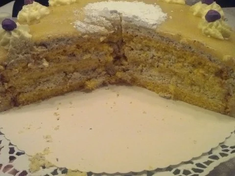 Nuss-Sahne- Torte - Rezept