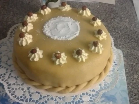 Nuss-Sahne- Torte - Rezept - Bild Nr. 2