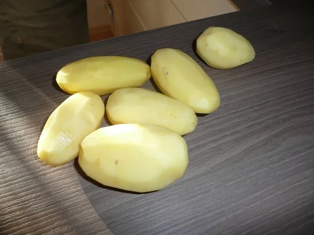 Rezept: Grünkern Burger an Kartoffel - Gemüsestampf und Erdnussbuttersoße ! Bild Nr. 4 Grünkern Burger an Kartoffel - Gemüsestampf und Erdnussbuttersoße ! - Rezept - Bild Nr. 4