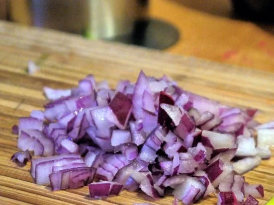 Rinderhack, Pommes, Ananas-Gurken-Salsa, scharfe Majo - Rezept - Bild Nr. 9