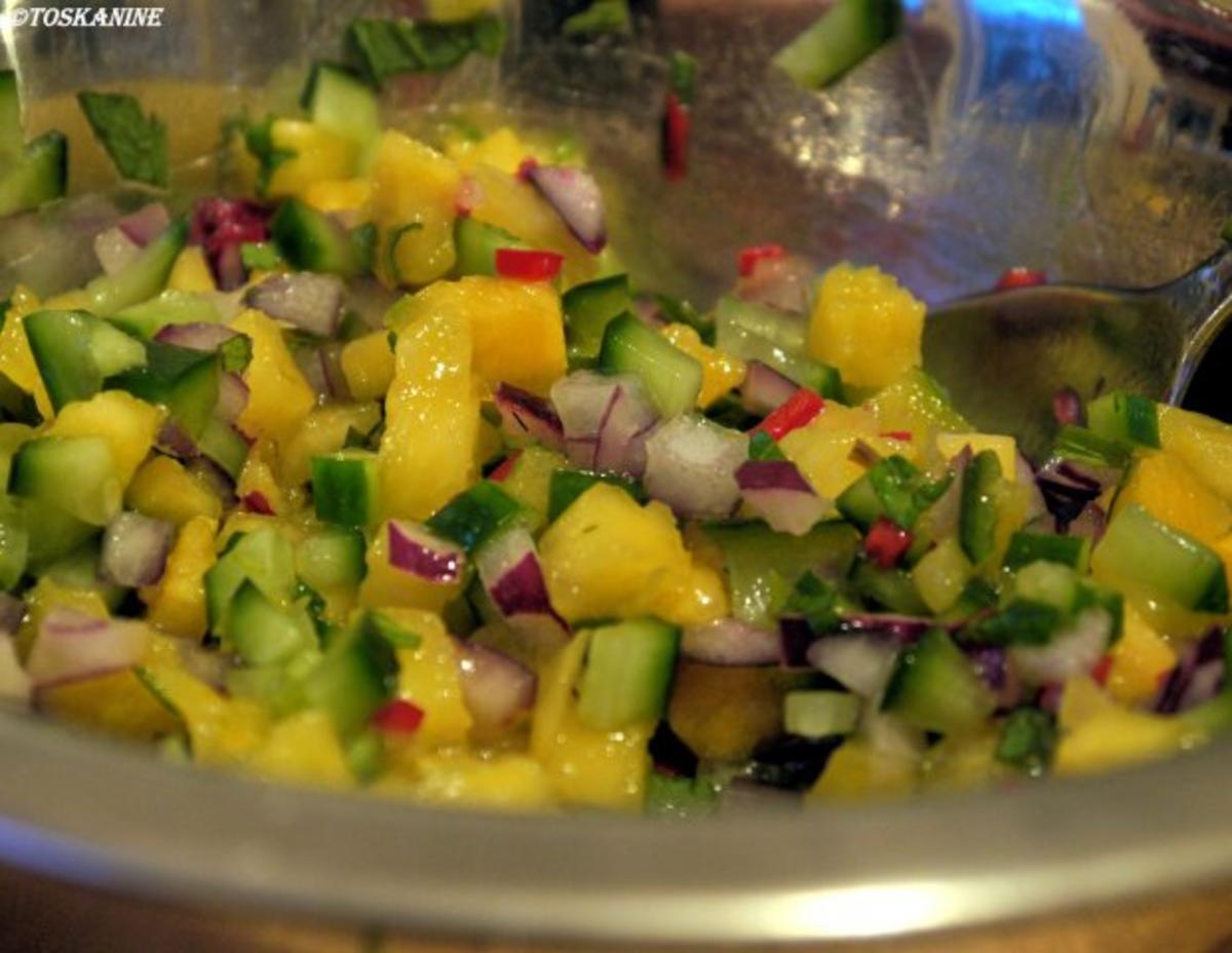 Rinderhack, Pommes, Ananas-Gurken-Salsa, scharfe Majo - Rezept - Bild Nr. 12