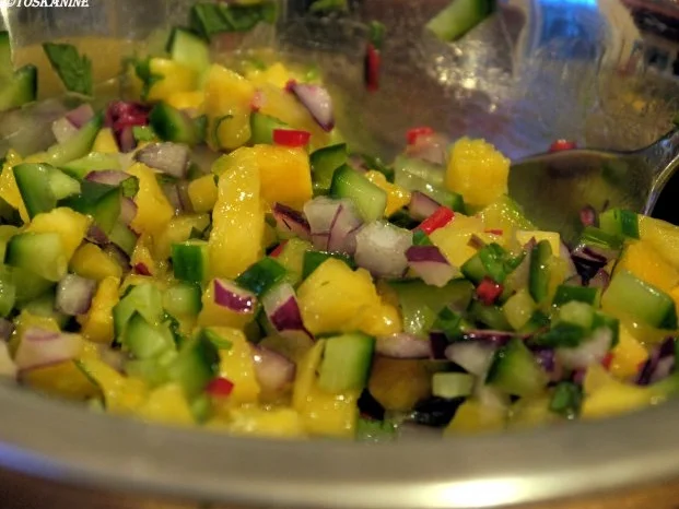 Rinderhack, Pommes, Ananas-Gurken-Salsa, scharfe Majo - Rezept - Bild Nr. 12