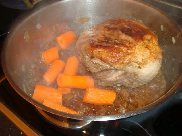 Rezept: Schweinebraten Bild Nr. 4 Schweinebraten - Rezept - Bild Nr. 4