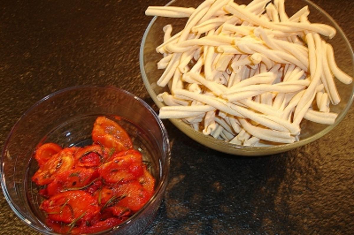 Pasta mit Garnelen und zweierlei Tomaten - Rezept - Bild Nr. 3