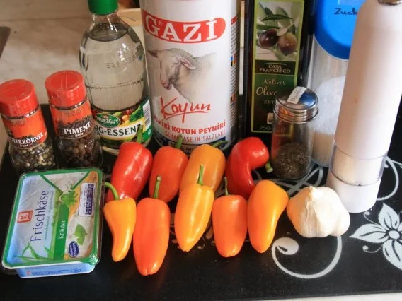 Antipasti - Paprika mit Frischkäse gefüllt - Rezept - Bild Nr. 2