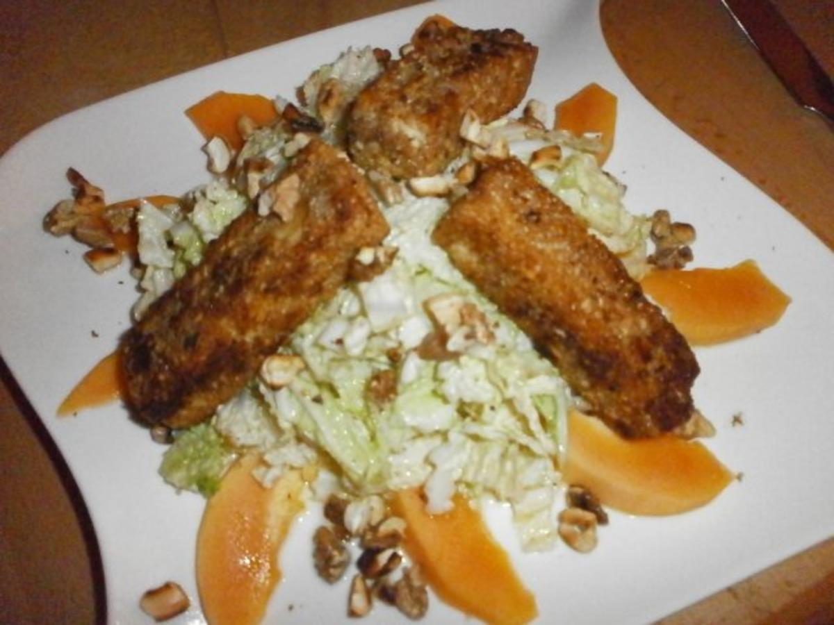 Fruchtiger Chinakohlsalat mit Papaya und Walnüssen - Rezept - Bild Nr. 2