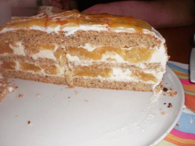 Apfel-Nuss-Torte mit Eierlikör - Rezept - Bild Nr. 2