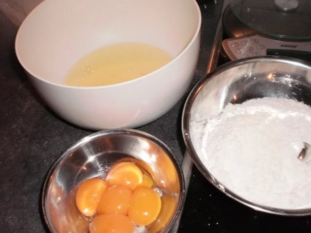 Apfel-Nuss-Torte mit Eierlikör - Rezept - Bild Nr. 5