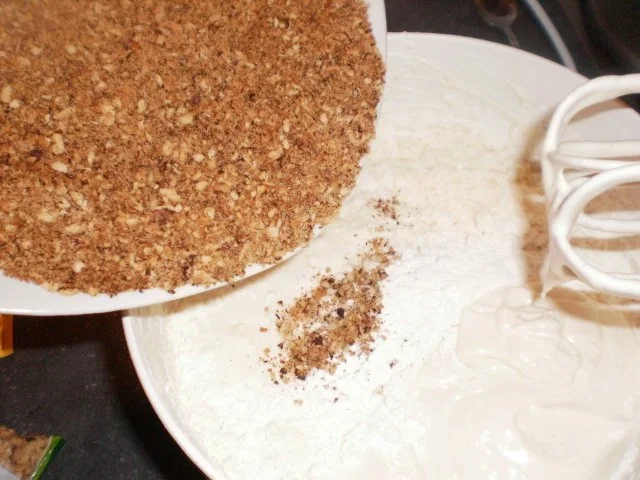 Apfel-Nuss-Torte mit Eierlikör - Rezept - Bild Nr. 7