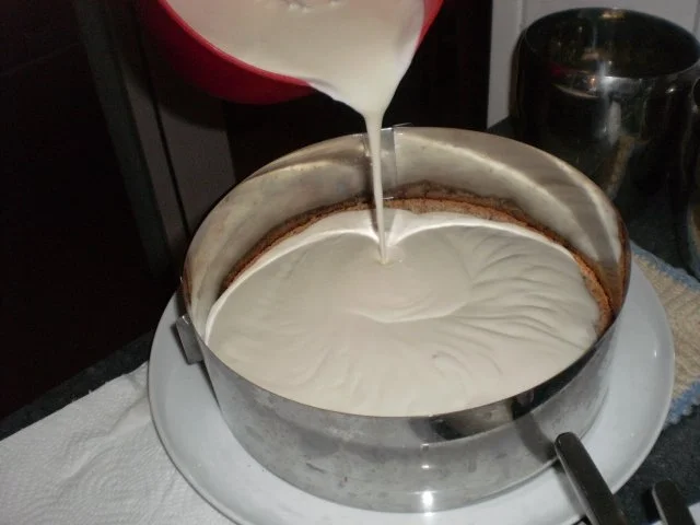 Apfel-Nuss-Torte mit Eierlikör - Rezept - Bild Nr. 11