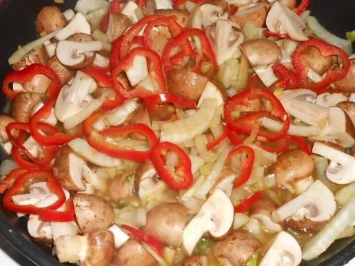 Nudel-Gemüse-Pfanne mit Schweinefilet - Rezept - Bild Nr. 9