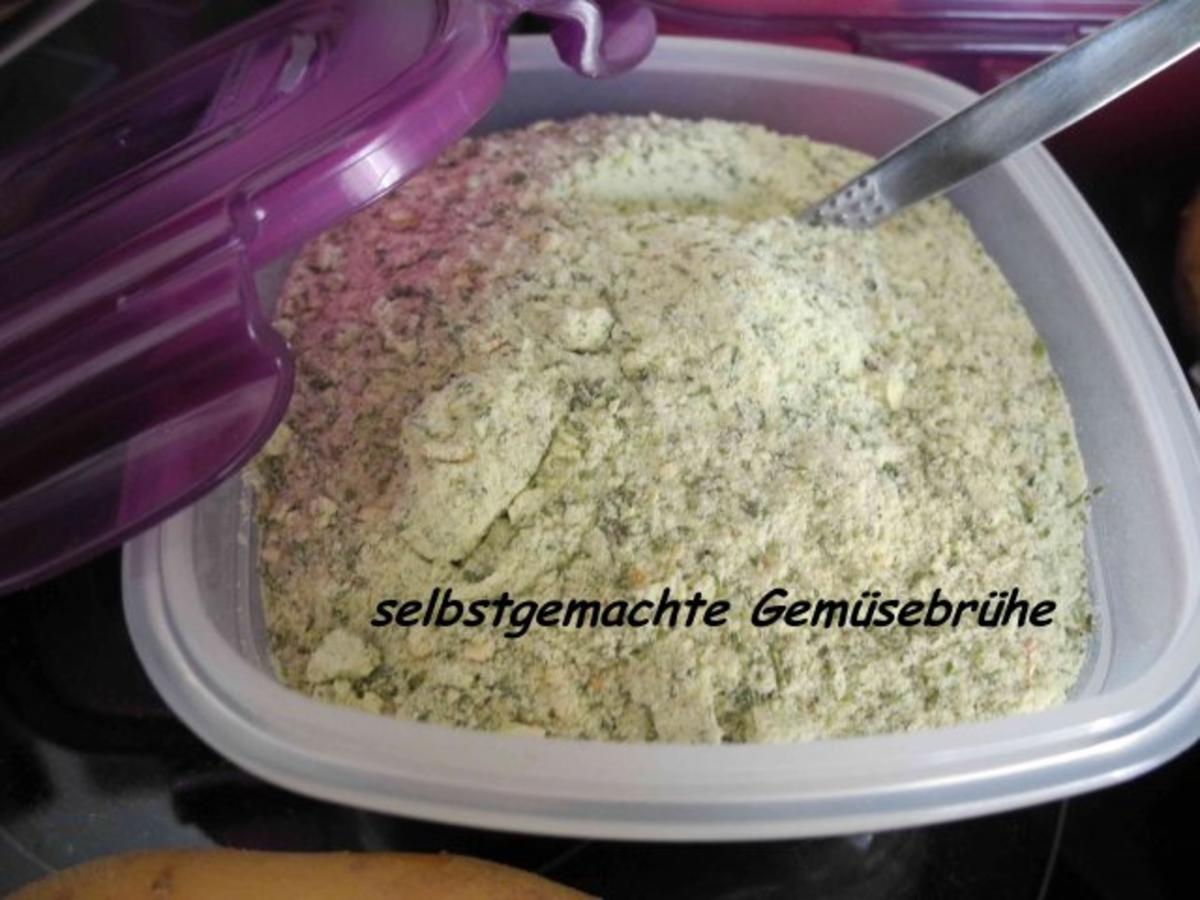 Vegan : Zwiebel - Kartoffel - Salat mit Porree - Grünkohl - Rezept - Bild Nr. 12