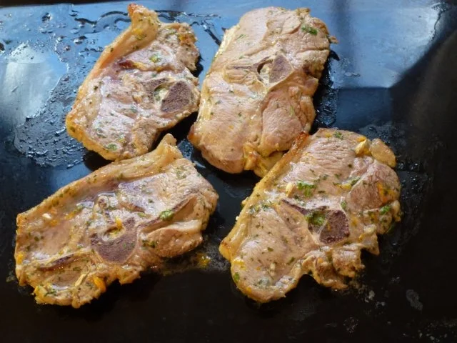 Rezept: Schwarzwälder Bohnenpäckchen zu marinierten NT Lammkotelette Bild Nr. 5 Schwarzwälder Bohnenpäckchen zu marinierten NT Lammkotelette - Rezept - Bild Nr. 5