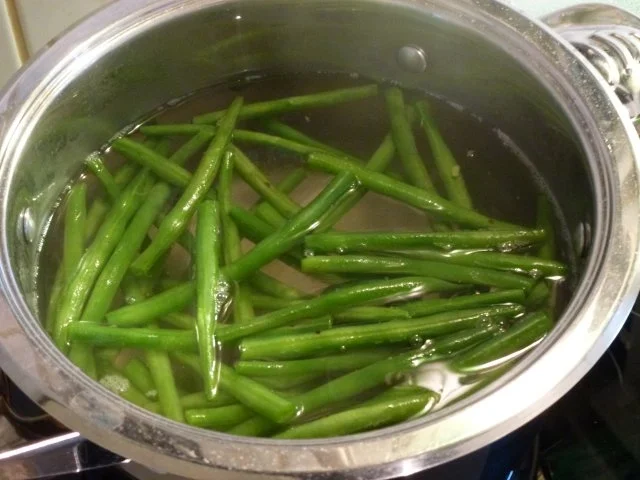 Rezept: Schwarzwälder Bohnenpäckchen zu marinierten NT Lammkotelette Bild Nr. 7 Schwarzwälder Bohnenpäckchen zu marinierten NT Lammkotelette - Rezept - Bild Nr. 7