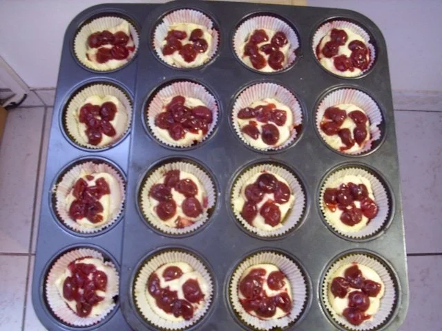 Rezept: Kirschtörtchen Bild Nr. 6 Kirschtörtchen - Rezept - Bild Nr. 6