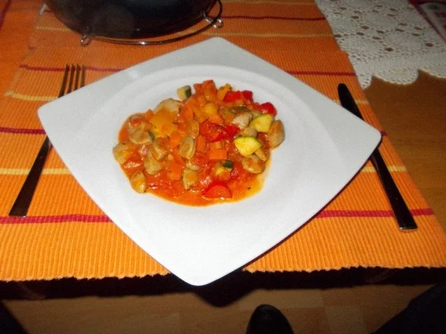 Rezept: Bratwurstgulasch Bild Nr. 6 Bratwurstgulasch - Rezept - Bild Nr. 6