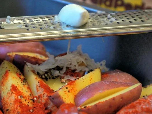 Verschärfte Hähnchennuggets, rauchige Kartoffeln und Pimentos de Padron - Rezept - Bild Nr. 6