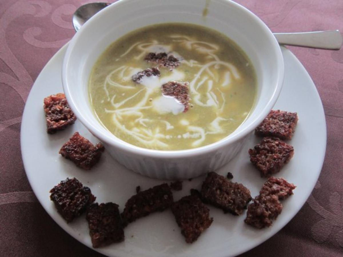 Cremige Erbsensuppe - schnell &amp; einfach - von Sheeva1960
