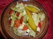 Griechischer Salat mit Sweet Snack-Paprika und Feta-käse - Rezept