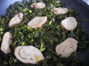 Vegan : Mein Veggi - Rollbraten auf Grünkohl mit Kartoffeln und Karotten - Rezept