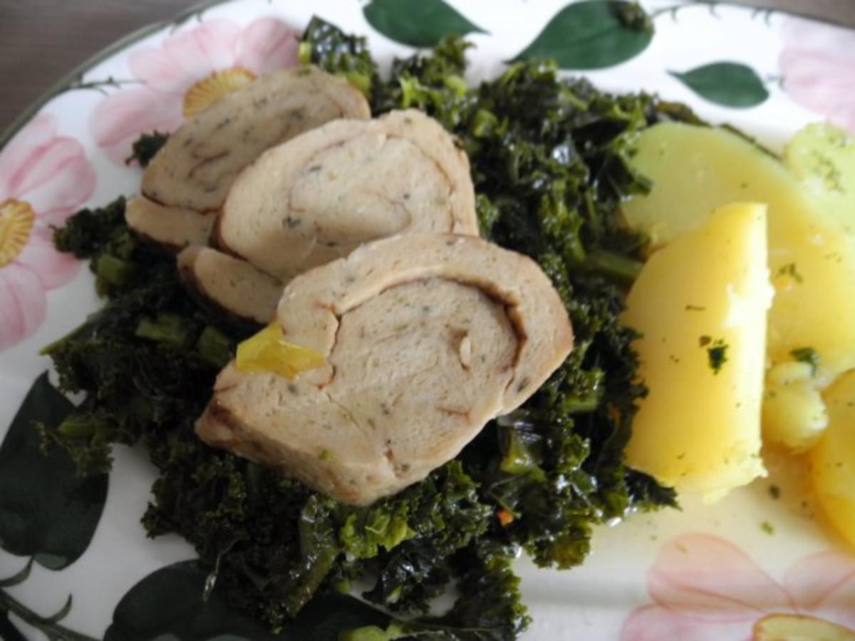 Vegan : Mein Veggi - Rollbraten auf Grünkohl mit Kartoffeln und Karotten - Rezept - Bild Nr. 3