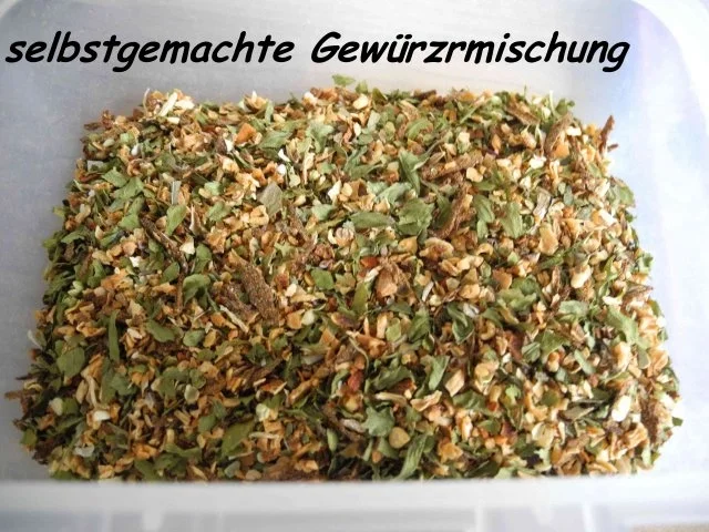 Vegan : Mein Veggi - Rollbraten auf Grünkohl mit Kartoffeln und Karotten - Rezept - Bild Nr. 5