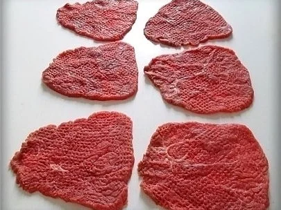 Rezept: Schmackhafte Rinderrouladen mit Rotkohl und Klößen Bild Nr. 6 Schmackhafte Rinderrouladen mit Rotkohl und Klößen - Rezept - Bild Nr. 6