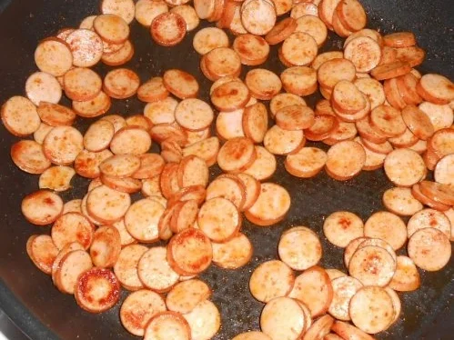 Rezept: Bunte Würstchen-Pfanne Bild Nr. 5 Bunte Würstchen-Pfanne - Rezept - Bild Nr. 5