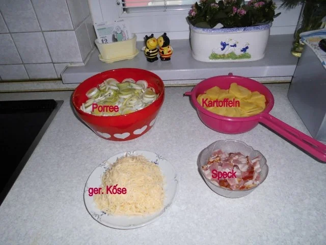 Rezept: Aufläufe: Pikanter Kartoffel-Auflauf Bild Nr. 3 Aufläufe: Pikanter Kartoffel-Auflauf - Rezept - Bild Nr. 3