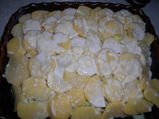 Rezept: Aufläufe: Pikanter Kartoffel-Auflauf Bild Nr. 10 Aufläufe: Pikanter Kartoffel-Auflauf - Rezept - Bild Nr. 10