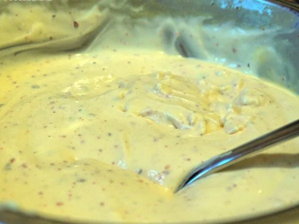 Flammkuchen mit Tomaten, Ziegenfeta und Pesto - Rezept - Bild Nr. 7