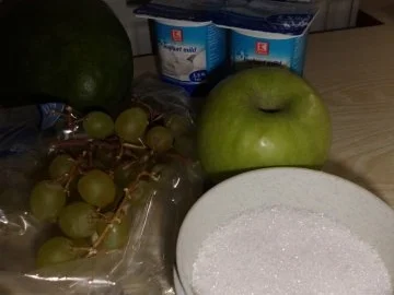 Drink: Mango-Joghurttrink mit Apfel und Weintrauben - Rezept - Bild Nr. 2