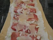 Köstlicher Parmesan- Speck- Strudel - Rezept