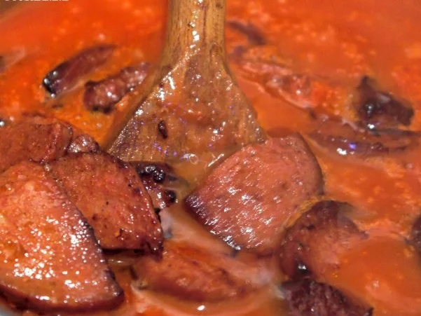 Rezept: Selbstgemachte Fusilli mit Sucuk-Tomatensauce und Orangengremolata Bild Nr. 15 Selbstgemachte Fusilli mit Sucuk-Tomatensauce und Orangengremolata - Rezept - Bild Nr. 15