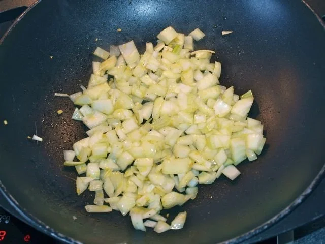 Putengeschnetzeltes mit Lauch, Zwiebeln, Paprika und Möhren - Rezept - Bild Nr. 4