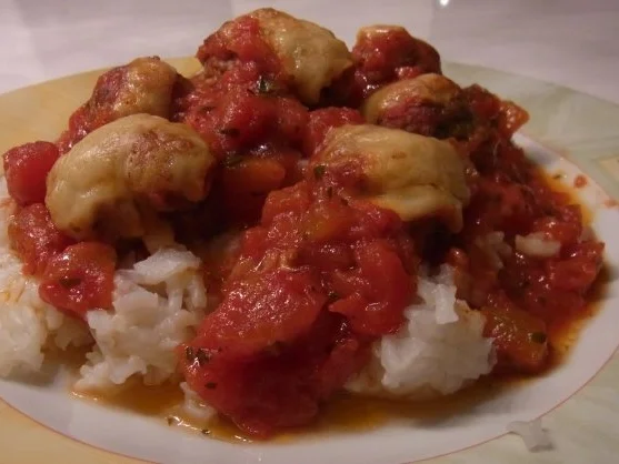 Rezept: Hackbällchen mit Käse überbacken in Tomatensauce Bild Nr. 8 Hackbällchen mit Käse überbacken in Tomatensauce - Rezept - Bild Nr. 8