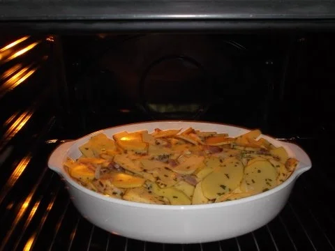 Rezept: Kartoffel-Steckrüben Gratin mit Hähnchenbrustfilet Bild Nr. 2 Kartoffel-Steckrüben Gratin mit Hähnchenbrustfilet - Rezept - Bild Nr. 2