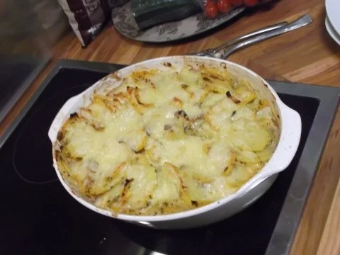 Rezept: Kartoffel-Steckrüben Gratin mit Hähnchenbrustfilet Bild Nr. 5 Kartoffel-Steckrüben Gratin mit Hähnchenbrustfilet - Rezept - Bild Nr. 5