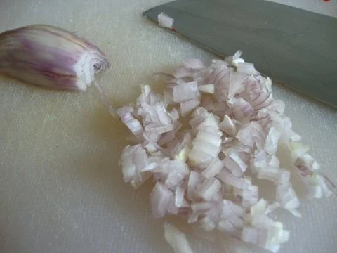 Rezept: Blauschimmel - Käsesüppchen mit Anchovis, Bacon und Röstbrot Bild Nr. 3 Blauschimmel - Käsesüppchen mit Anchovis, Bacon und Röstbrot - Rezept - Bild Nr. 3