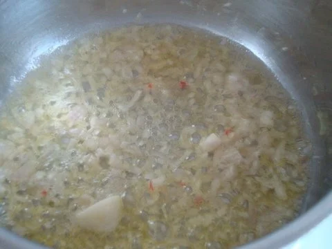 Rezept: Blauschimmel - Käsesüppchen mit Anchovis, Bacon und Röstbrot Bild Nr. 5 Blauschimmel - Käsesüppchen mit Anchovis, Bacon und Röstbrot - Rezept - Bild Nr. 5