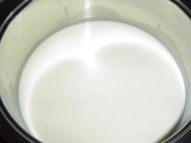 Blätterteigtaschenmit Pudding und Ananas - Rezept - Bild Nr. 3