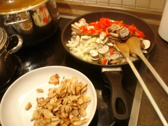 Rezept: Fenchel mit Hähnchenbrustfilet und Gemüse Bild Nr. 6 Fenchel mit Hähnchenbrustfilet und Gemüse - Rezept - Bild Nr. 6