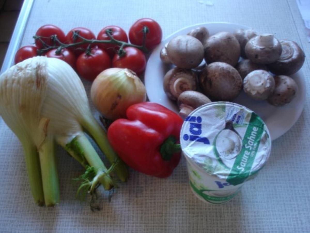Fenchel mit Hähnchenbrustfilet und Gemüse - Rezept - Bild Nr. 2