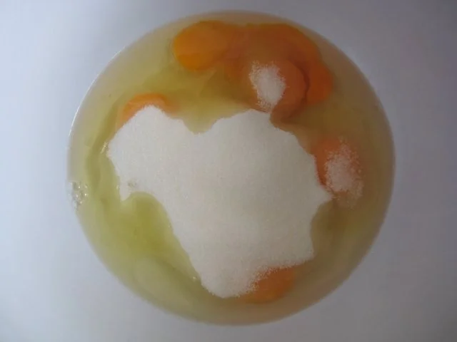 Rezept: Khaki - Biskuit - Torte Bild Nr. 5 Khaki - Biskuit - Torte - Rezept - Bild Nr. 5