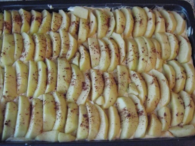 Rezept: Mein kleiner Apfelkuchen Bild Nr. 2 Mein kleiner Apfelkuchen - Rezept - Bild Nr. 2