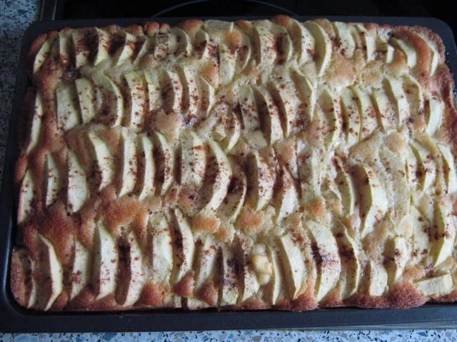 Rezept: Mein kleiner Apfelkuchen Bild Nr. 3 Mein kleiner Apfelkuchen - Rezept - Bild Nr. 3